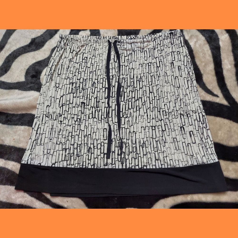 Simply Vera Wang Skirt